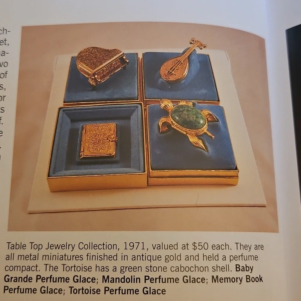 Vtg AVON 1971 Green Gemstone Tortoise Perfume Glace Trinket Locket Box - Picture 9 of 9